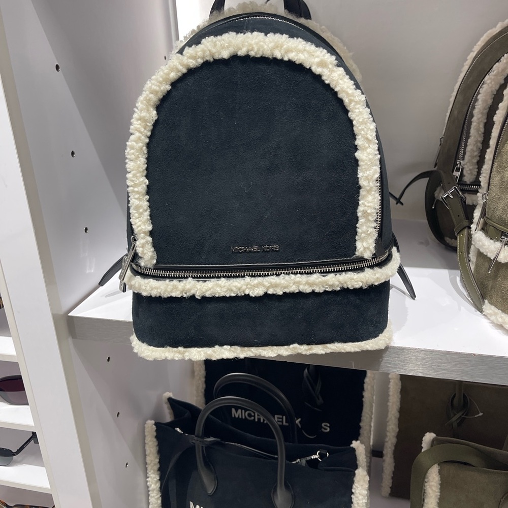 MICHAEL KORS Rhea Medium Suede and Faux Shearling Backpack
Black 
NWT - Picture 2 of 16